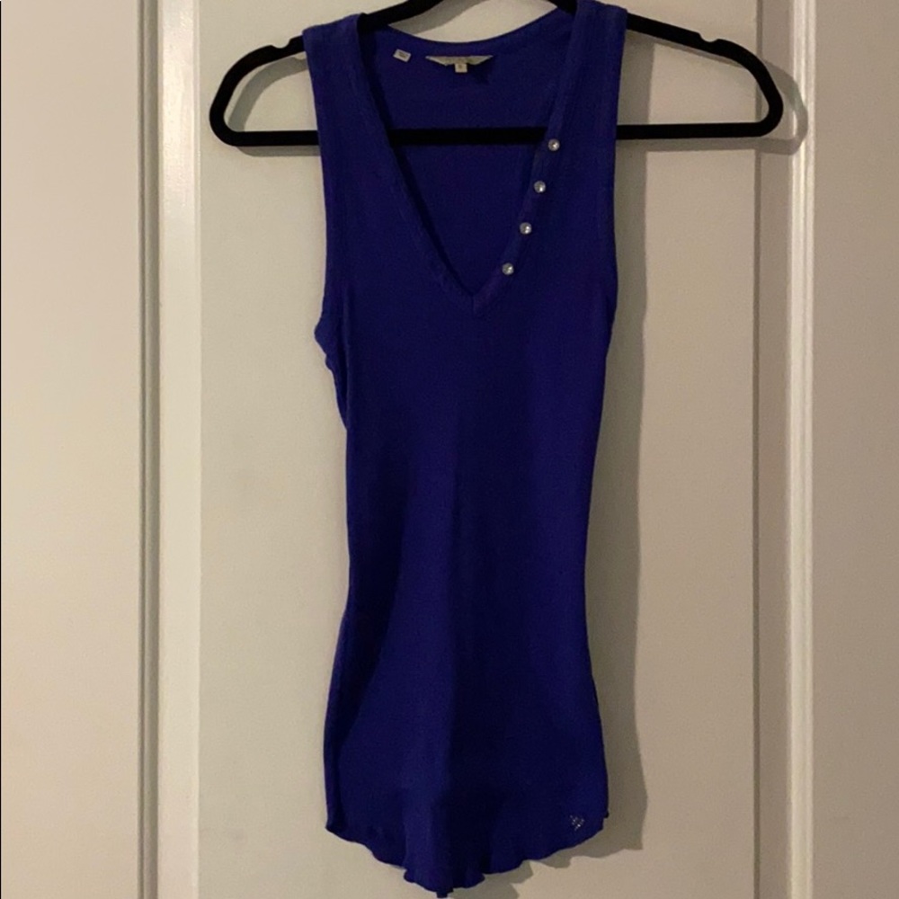 Guess top